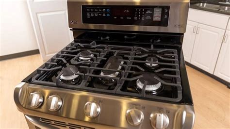 lg gas stove oven not lighting